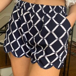 Chevron scalloped shorts